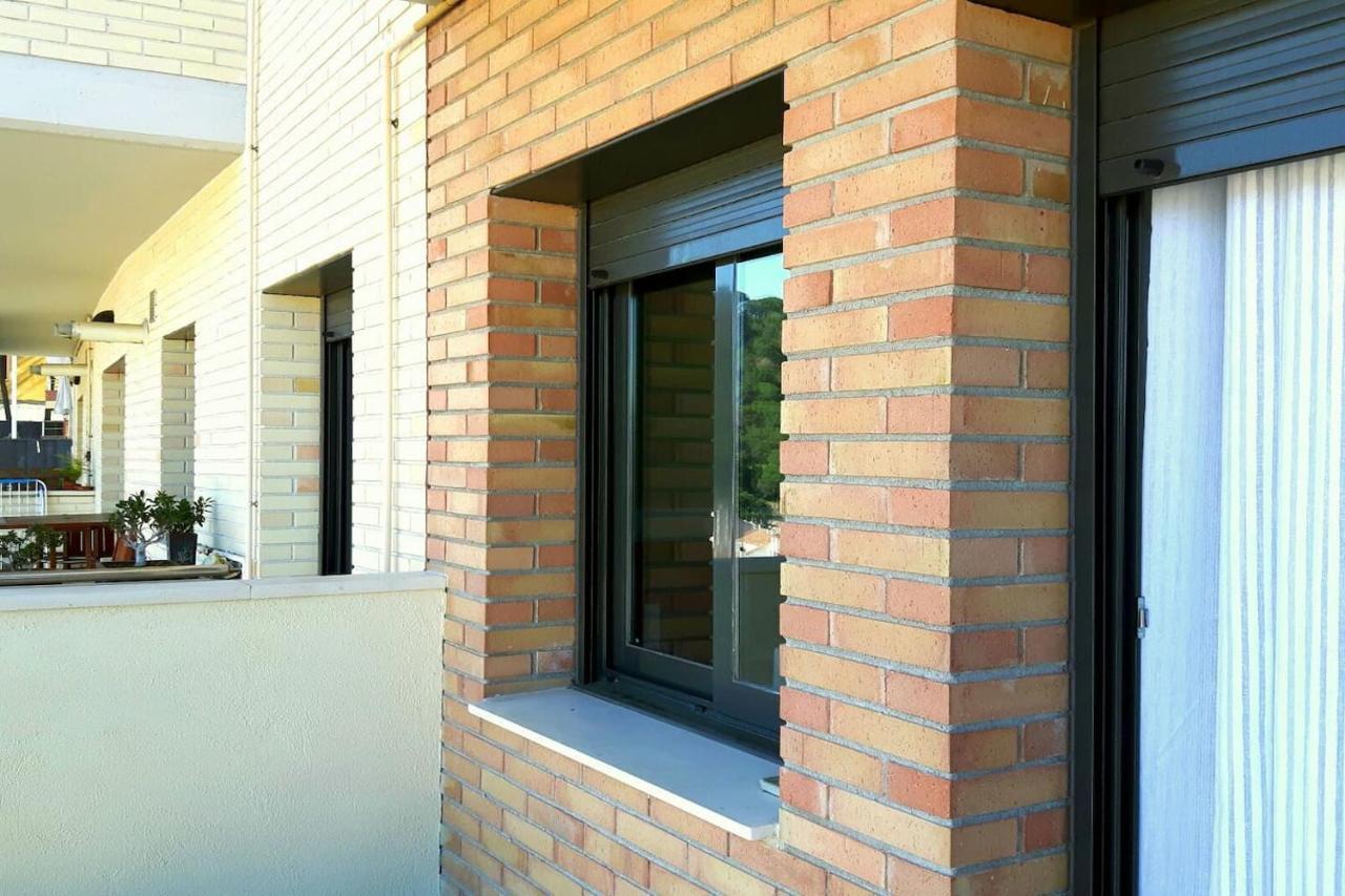 Apartamento En Blanes Con Piscina Y Parking Exterior photo